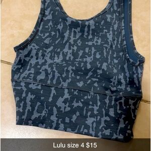 Hi selling this lululemon top! In perfect condition!